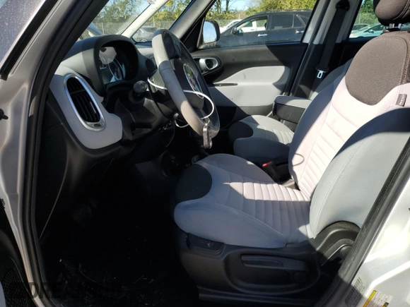 2014 FIAT 500L Easy with VIN ZFBCFABH0EZ015043, listed as a Copart auction lot 74581874 with 80,639 mi miles and Salvage Title. Bid and sale history available at carsss.com. Image 7.