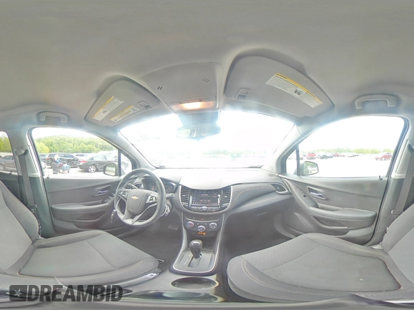 2020 Chevrolet Trax LS z VIN 3GNCJNSB7LL273019, wystawiony jako Copart lot #56684175 z przebiegiem 69 822 mil mil oraz Szkoda całkowita • Salvage title. Historia ofert i sprzedaży dostępna na DreamBid. Obrazek 15.