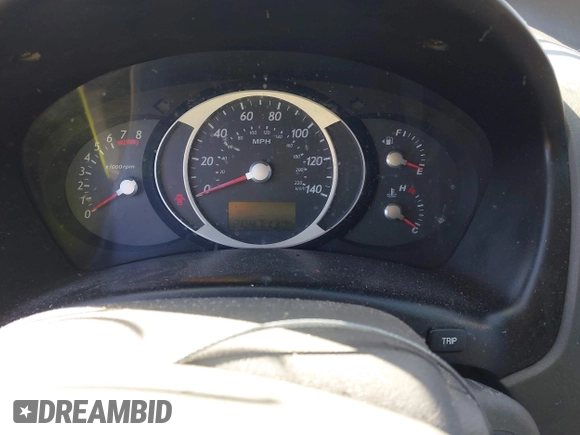 2006 Hyundai Tucson GL with VIN KM8JM12B76U276847, listed as a IAAI auction lot 41767240 with 204,713 mi miles. Bid and sale history available at carsss.com. Image 7.