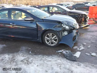 2013 Hyundai Sonata SE with VIN 5NPEC4AC4DH543471, listed as a IAAI auction lot 41267966 with 143,471 mi miles. Bid and sale history available at carsss.com. Image 18.
