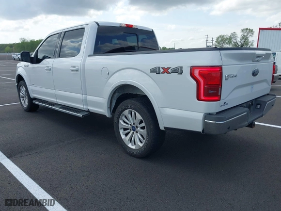 2015 Ford F-150 XLT w/HD Payload Pkg with VIN 1FTFW1EGXFFB88326, listed as a IAAI auction lot 41972016 with 204,767 mi miles. Bid and sale history available at carsss.com. Image 3.