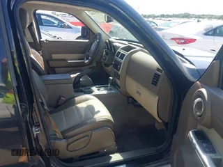 2010 Dodge Nitro SXT z VIN 1D4PT5GK2AW104047, wystawiony jako IAAI lot #42454184 z przebiegiem 132 041 mil mil oraz . Historia ofert i sprzedaży dostępna na DreamBid. Obrazek 5.