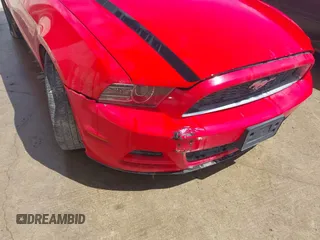 2014 Ford Mustang V6 with VIN 1ZVBP8AM1E5201949, listed as a IAAI auction lot 42505831 with 150,236 mi miles and . Bid and sale history available at DreamBid. Image 6.