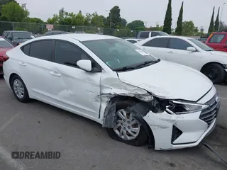 2020 Hyundai Elantra SE z VIN 5NPD74LF6LH508453, wystawiony jako IAAI lot #42478403 z przebiegiem 28 581 mil mil oraz . Historia ofert i sprzedaży dostępna na DreamBid. Obrazek 1.
