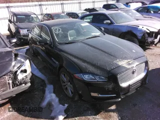 2016 Jaguar XJ Portfolio with VIN SAJWJ2GD8G8V92997, listed as a Copart auction lot 72420774 with 74,934 mi miles and Salvage title. Bid and sale history available at DreamBid. Image 4.