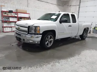 2009 Chevrolet Silverado 1500 LT with VIN 1GCEK290X9Z273261, listed as a IAAI auction lot 41904308 with 128,274 mi miles. Bid and sale history available at carsss.com. Image 17.