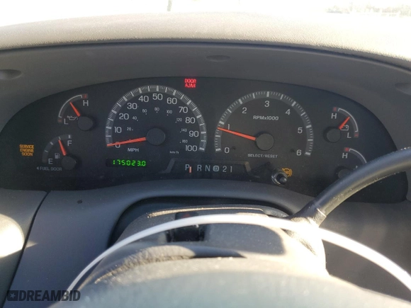 2001 Ford Expedition XLT with VIN 1FMPU16LX1LA39510, listed as a Copart auction lot 47073675 with 175,023 mi miles and Salvage Title. Bid and sale history available at carsss.com. Image 9.