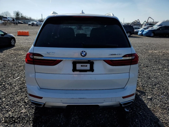 2019 BMW X7 xDrive40i with VIN 5UXCW2C50KL086103, listed as a Copart auction lot 48360425 with 151,031 mi miles and Salvage Title. Bid and sale history available at carsss.com. Image 6.