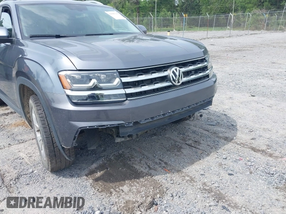 2018 Volkswagen Atlas SE with VIN 1V2CR2CA2JC505488, listed as a IAAI auction lot 42396518 with 92,806 mi miles and . Bid and sale history available at DreamBid. Image 6.