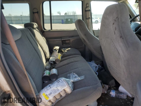 1999 Ford Explorer XL z VIN 1FMZU34XXXUB28975, wystawiony jako Copart lot #46269415 z przebiegiem 288 031 mil mil oraz Szkoda całkowita • Salvage title. Historia ofert i sprzedaży dostępna na DreamBid. Obrazek 11.