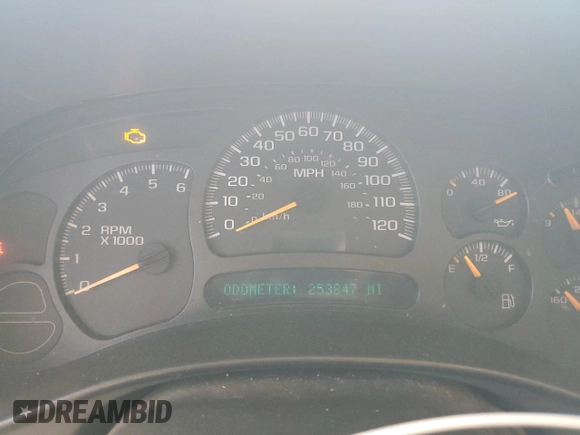2005 Chevrolet Tahoe Z71 with VIN 1GNEC13T35R220493, listed as a Copart auction lot 80388254 with 253,847 mi miles and Clean title. Bid and sale history available at DreamBid. Image 9.