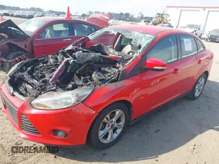 2014 Ford Focus SE with VIN 1FADP3F28EL353220, listed as a IAAI auction lot 41675973 with 1 mi miles. Bid and sale history available at carsss.com. Image 18.
