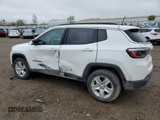 2022 Jeep Compass Latitude z VIN 3C4NJCBB8NT156266, wystawiony jako Copart lot #55321825 z przebiegiem 73 771 mil mil oraz Szkoda całkowita • Salvage title. Historia ofert i sprzedaży dostępna na DreamBid. Obrazek 2.