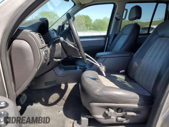 2004 Mercury Mountaineer Convenience z VIN 4M2ZU66WX4UJ03882, wystawiony jako Copart lot #52948565 z przebiegiem 161 956 mil mil oraz Czysty tytuł • Clean title. Historia ofert i sprzedaży dostępna na DreamBid. Obrazek 7.