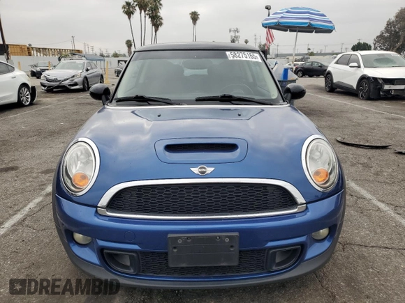 2012 MINI Hardtop S with VIN WMWSV3C56CTY17072, listed as a Copart auction lot 58275165 with 101,542 mi miles and Salvage title. Bid and sale history available at DreamBid. Image 5.