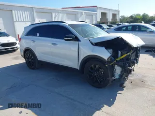 2020 Kia Sorento LX V6 with VIN 5XYPG4A56LG655600, listed as a IAAI auction lot 41971459 with 66,449 mi miles. Bid and sale history available at carsss.com. Image 1.