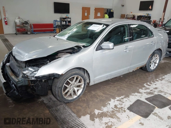 2010 Ford Fusion SEL with VIN 3FAHP0JA6AR427888, listed as a IAAI auction lot 41853215 with 186,581 mi miles. Bid and sale history available at carsss.com. Image 17.