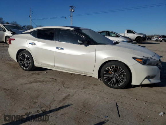 2016 Nissan Maxima SR with VIN 1N4AA6AP7GC422555, listed as a Copart auction lot 88661035 with 83,229 mi miles and Salvage title. Bid and sale history available at DreamBid. Image 4.