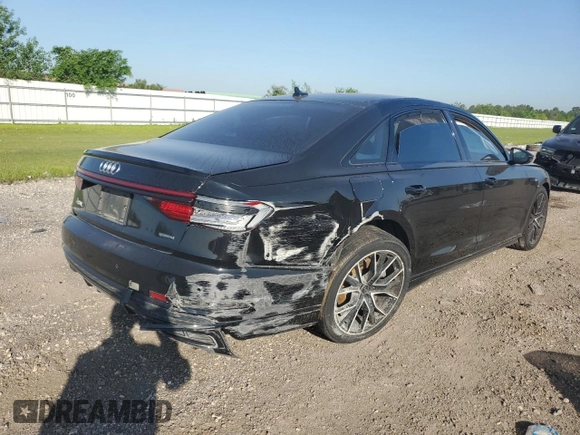 2021 Audi A8 z VIN WAU8DAF82MN007466, wystawiony jako Copart lot #52255715 z przebiegiem Nie podano mil oraz Szkoda całkowita • Salvage title. Historia ofert i sprzedaży dostępna na DreamBid. Obrazek 3.