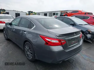 2016 Nissan Altima SR with VIN 1N4AL3AP1GC233201, listed as a IAAI auction lot 41974813 with 117,965 mi miles and . Bid and sale history available at carsss.com. Image 3.