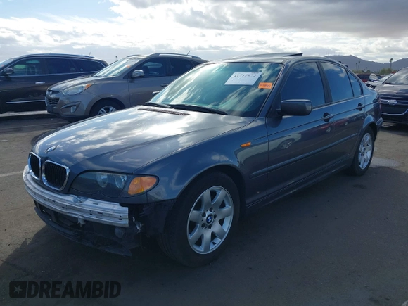 2002 BMW 3 Series 325i with VIN WBAET37482NG74460, listed as a IAAI auction lot 41712972 with 176,762 mi miles. Bid and sale history available at carsss.com. Image 17.
