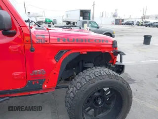 2018 Jeep Wrangler Unlimited Rubicon с VIN 1C4HJXFG4JW156506, выставлен на аукционе IAAI как лот 42246880 с пробегом 57 062 миль миль и . История ставок и продаж доступна на DreamBid. Изображение 6.