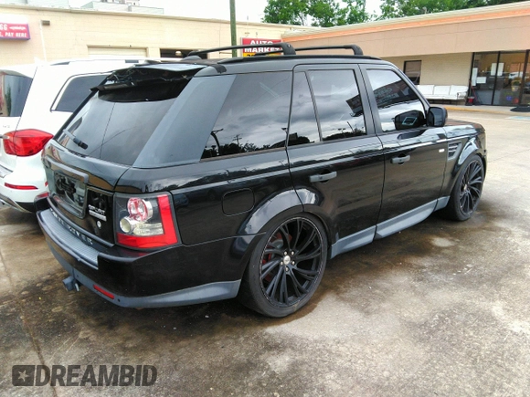 2011 Land Rover Range Rover Sport HSE Lux with VIN SALSK2D43BA270177, listed as a IAAI auction lot 42201241 with Not Provided miles and . Bid and sale history available at DreamBid. Image 4.