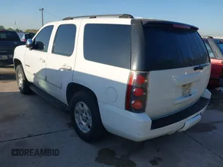 2007 GMC Yukon SLE w/3SA with VIN 1GKFC13C77R312288, listed as a IAAI auction lot 41970782 with 187,968 mi miles. Bid and sale history available at carsss.com. Image 3.