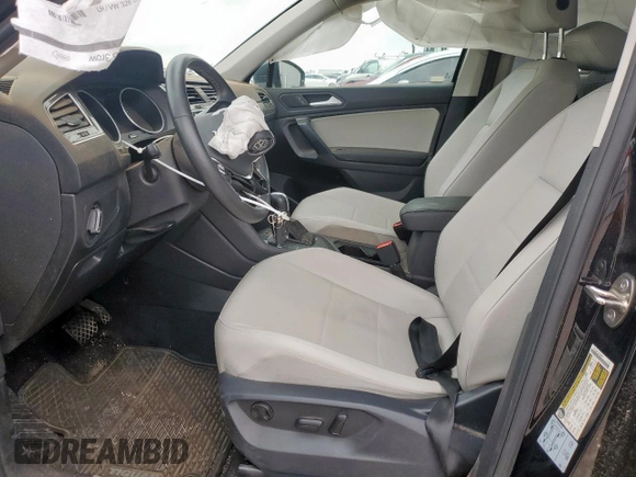 2021 Volkswagen Tiguan SE z VIN 3VV3B7AX8MM024773, wystawiony jako Copart lot #57863475 z przebiegiem 61 533 mil mil oraz Szkoda całkowita • Salvage title. Historia ofert i sprzedaży dostępna na DreamBid. Obrazek 7.