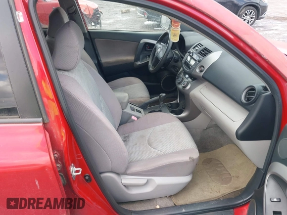 2006 Toyota RAV4 with VIN JTMBD33V365030644, listed as a IAAI auction lot 42004566 with 1 mi miles. Bid and sale history available at carsss.com. Image 5.