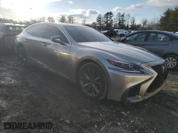 2018 Lexus LS 500 with VIN JTHC51FF8J5001660, listed as a Copart auction lot 45281255 with 32,580 mi miles and Salvage title. Bid and sale history available at DreamBid. Image 4.