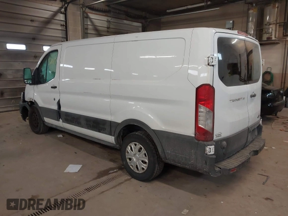 2016 Ford Transit Cargo z VIN 1FTYE1YM1GKB30742, wystawiony jako IAAI lot #41357645 z przebiegiem 240 747 mil mil oraz . Historia ofert i sprzedaży dostępna na DreamBid. Obrazek 3.