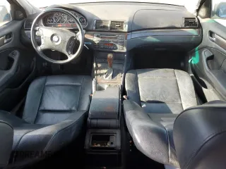 2001 BMW 3 Series 330i with VIN WBAAV53451FJ71310, listed as a Copart auction lot 42214815 with 228,645 mi miles and Salvage Title. Bid and sale history available at carsss.com. Image 8.