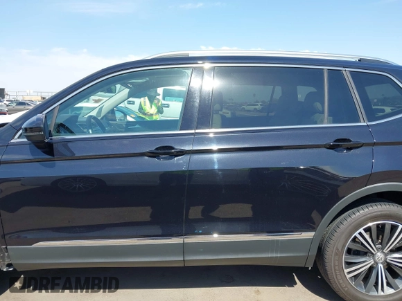 2018 Volkswagen Tiguan SEL with VIN 3VV3B7AX4JM056650, listed as a IAAI auction lot 42394948 with 35,696 mi miles and . Bid and sale history available at DreamBid. Image 15.