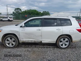 2010 Toyota Highlander Limited with VIN 5TDDK3EHXAS004437, listed as a IAAI auction lot 42497802 with 255,979 mi miles and . Bid and sale history available at DreamBid. Image 15.