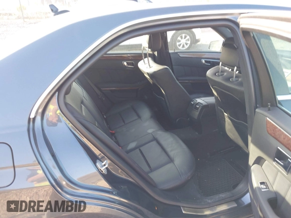 2012 Mercedes-Benz E 350 Luxury with VIN WDDHF8JBXCA621167, listed as a IAAI auction lot 41952597 with 92,498 mi miles and . Bid and sale history available at carsss.com. Image 8.