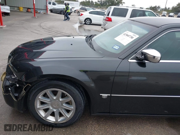 2005 Chrysler 300 with VIN 2C3AA63H45H674987, listed as a IAAI auction lot 41560730 with 101,659 mi miles. Bid and sale history available at carsss.com. Image 17.