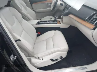 2021 Volvo XC90 Momentum z VIN YV4A22PK5M1711997, wystawiony jako IAAI lot #41548069 z przebiegiem 62 672 mil mil oraz . Historia ofert i sprzedaży dostępna na DreamBid. Obrazek 5.