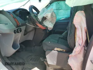 2017 Ford Transit с VIN 1FTYE1ZM1HKB43653, выставлен на аукционе Copart как лот 53069015 с пробегом 204 390 миль миль и Списание • Salvage title. История ставок и продаж доступна на DreamBid. Изображение 7.