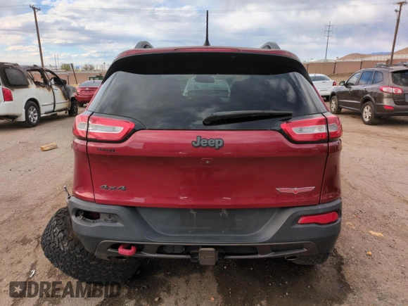 2015 Jeep Cherokee Trailhawk z VIN 1C4PJMBSXFW649425, wystawiony jako Copart lot #52900735 z przebiegiem 89 345 mil mil oraz Szkoda całkowita • Salvage title. Historia ofert i sprzedaży dostępna na DreamBid. Obrazek 6.