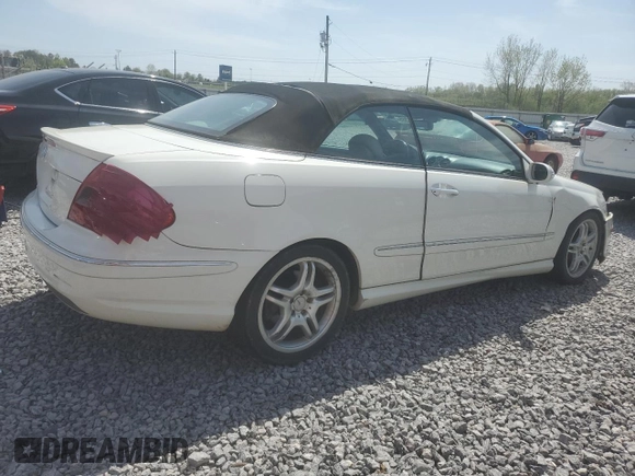 2008 Mercedes-Benz CLK 550 with VIN WDBTK72F18T092049, listed as a Copart auction lot 51291385 with 150,453 mi miles and Salvage Title. Bid and sale history available at DreamBid. Image 3.