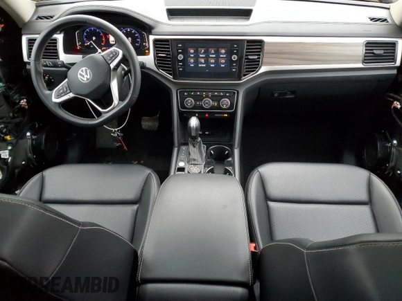 2021 Volkswagen Atlas SEL with VIN 1V2BR2CA0MC592033, listed as a Copart auction lot 82707984 with 59,157 mi miles and Salvage title. Bid and sale history available at DreamBid. Image 8.