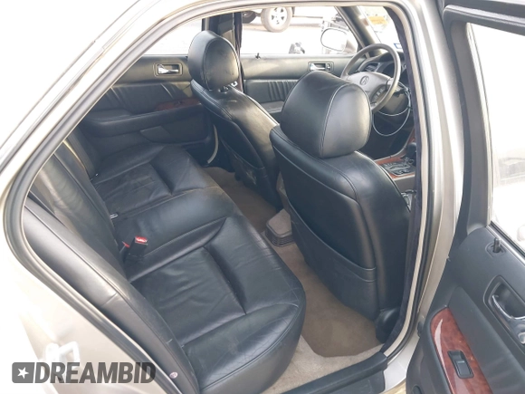 2002 Acura RL with VIN JH4KA96552C008589, listed as a IAAI auction lot 41860930 with 210,847 mi miles and . Bid and sale history available at DreamBid. Image 8.