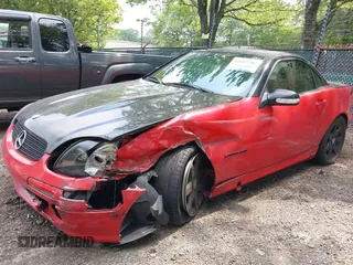 2002 Mercedes-Benz SLK 230 Kompressor with VIN WDBKK49F42F239518, listed as a IAAI auction lot 42697382 with 197,439 mi miles and . Bid and sale history available at DreamBid. Image 6.