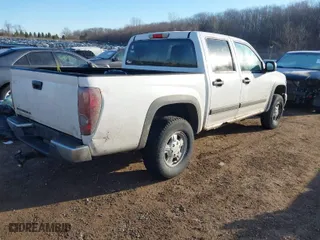 2007 Chevrolet Colorado LT w/1LT with VIN 1GCDT13E278140410, listed as a IAAI auction lot 41469960 with 223,465 mi miles. Bid and sale history available at carsss.com. Image 4.