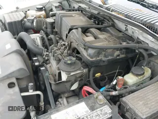 2002 Ford Explorer XLS с VIN 1FMZU72K92ZC95824, выставлен на аукционе IAAI как лот 43539867 с пробегом 193 355 миль миль и . История ставок и продаж доступна на DreamBid. Изображение 13.