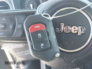 2025 Jeep Wrangler Rubicon с VIN 1C4RJXR68SW575547, выставлен на аукционе IAAI как лот 42642290 с пробегом 1 474 миль миль и . История ставок и продаж доступна на DreamBid. Изображение 11.