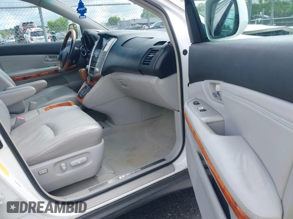 2008 Lexus RX 350 z VIN 2T2GK31U98C054549, wystawiony jako IAAI lot #42249554 z przebiegiem 166 641 mil mil oraz . Historia ofert i sprzedaży dostępna na DreamBid. Obrazek 5.