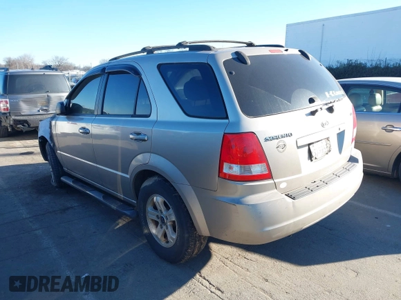 2004 Kia Sorento LX with VIN KNDJC733945268452, listed as a IAAI auction lot 41273839 with 1 mi miles. Bid and sale history available at carsss.com. Image 3.
