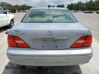 2003 Lexus LS 430 z VIN JTHBN30F030116821, wystawiony jako Copart lot #56182675 z przebiegiem 265 973 mil mil oraz Szkody całkowita. Historia ofert i sprzedaży dostępna na DreamBid. Obrazek 6.